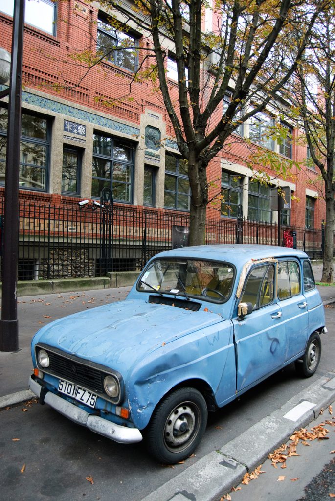 Renault 4 w Paryżu