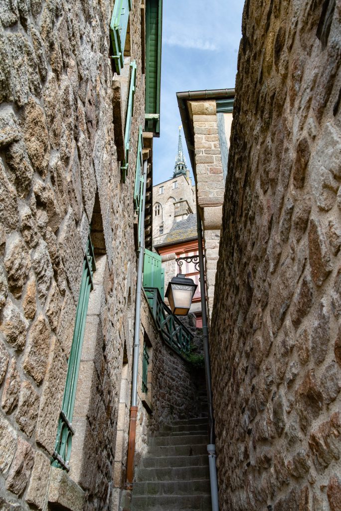 Podejście pod klasztor Saint-Michel