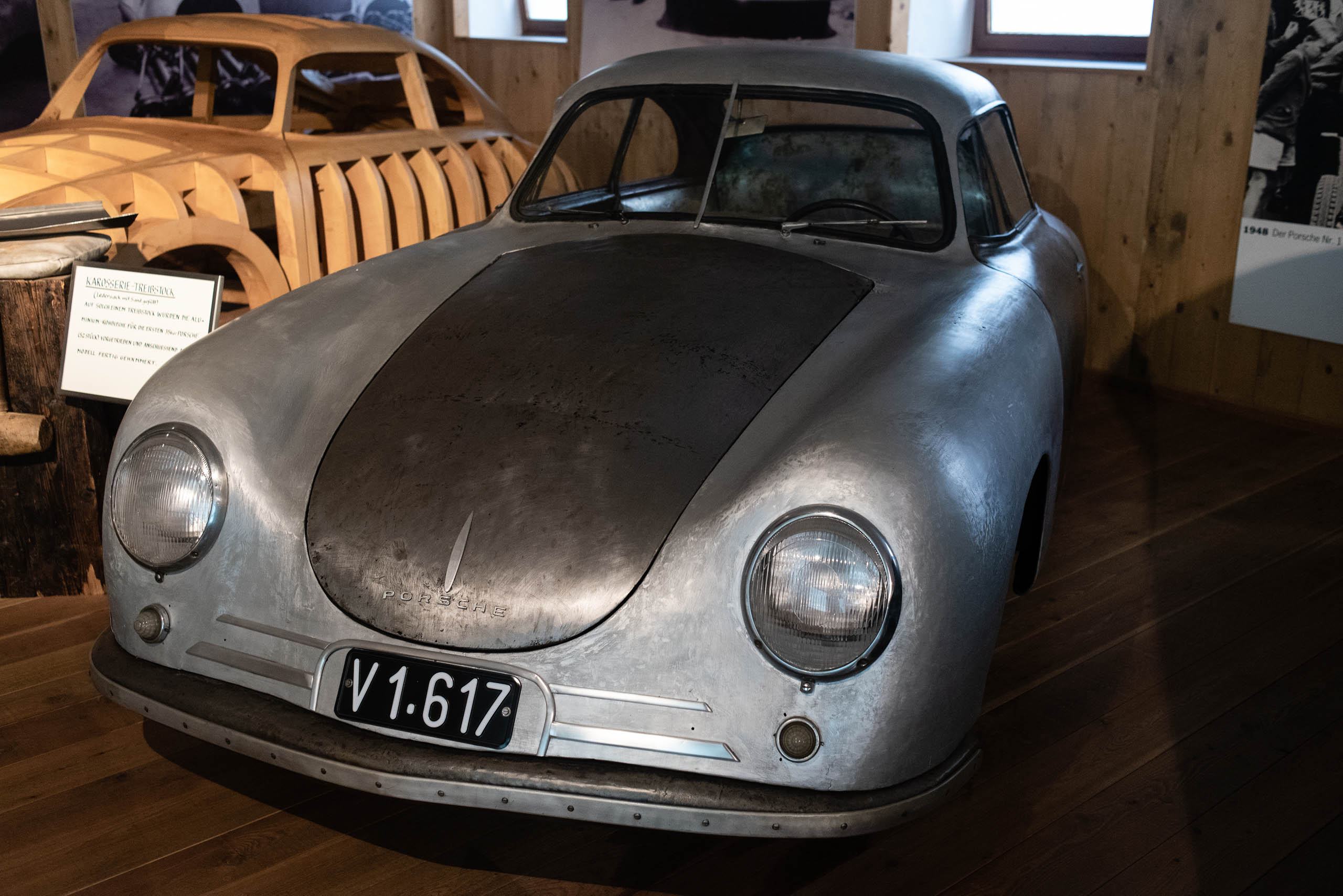 Porsche 356 Alu w Porsche Automuseum Helmut Pfeifhofer w Gmünd