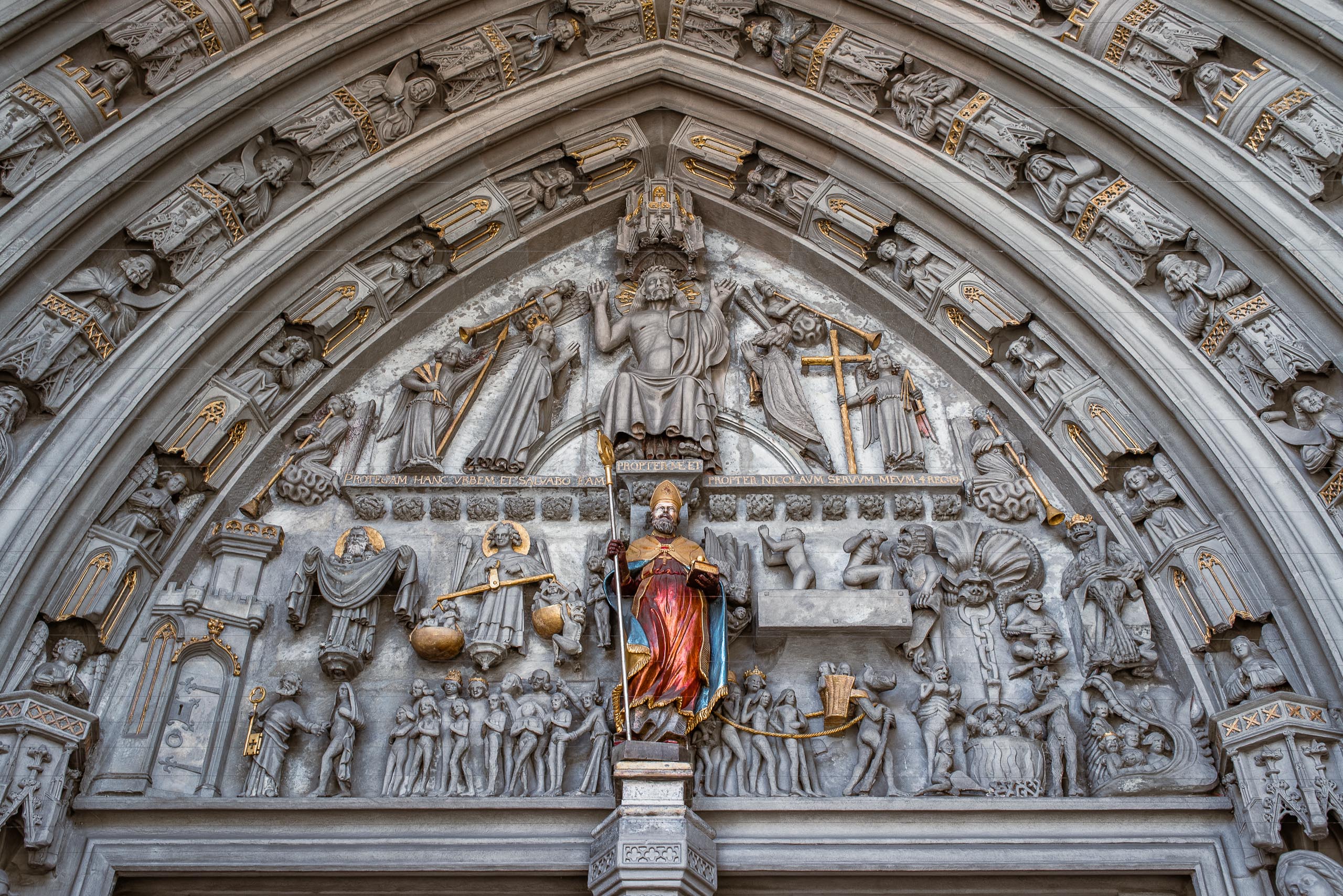 Katedra św. Mikołaja - portal