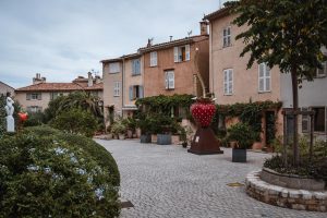 Mougins