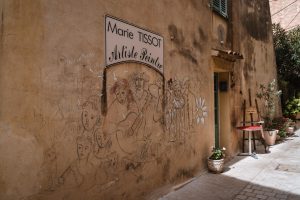 Mougins