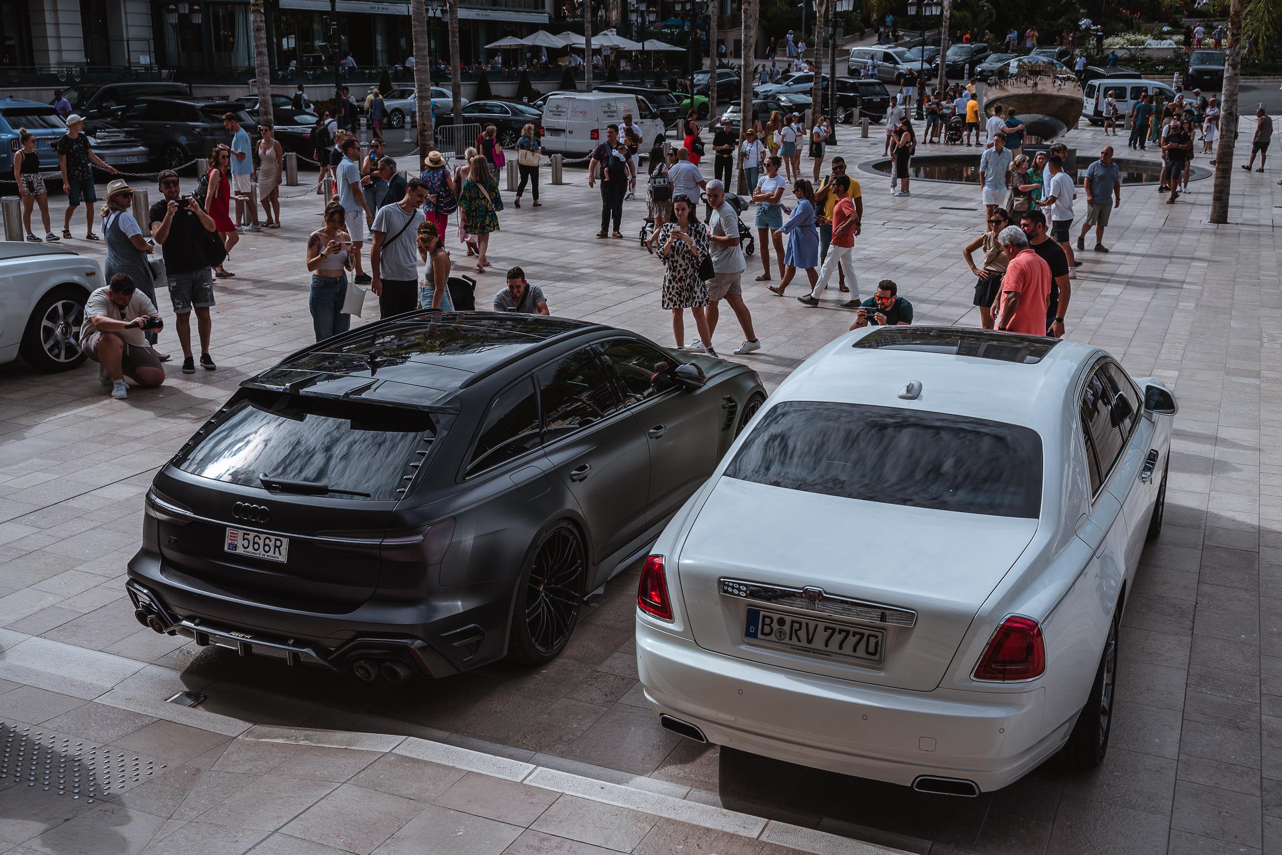 Kasyno Monte Carlo - Rolls Royce i Audi RS6-R ABT