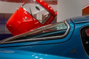 Maserati Mistral 4000 Coupé Frua (1968) i BMW Isetta 300