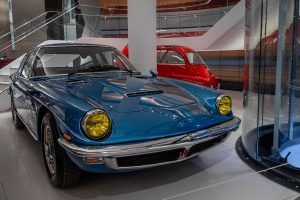 Maserati Mistral 4000 Coupé Frua (1968) i BMW Isetta 300