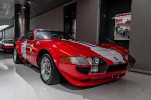 Ferrari 365 GTB 4 DAYTONA (1972)