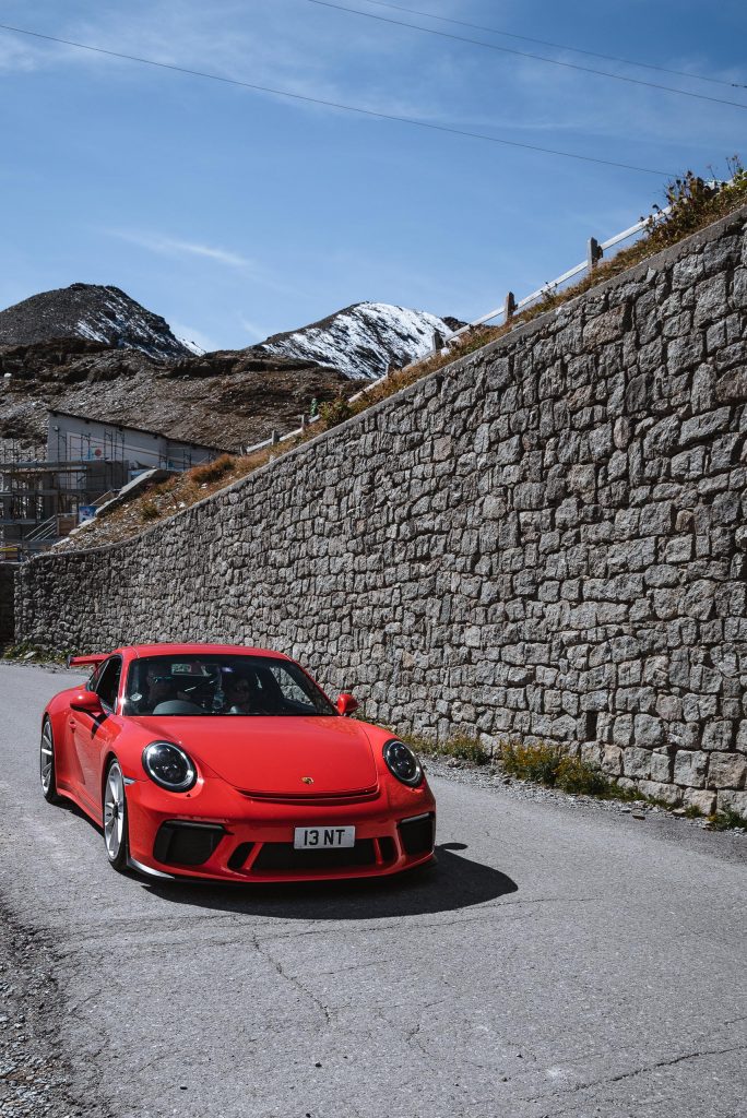 Porsche 911 na przełęczy Stelvio