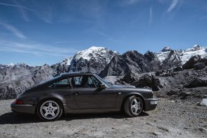 Porsche 911 na przełęczy Stelvio